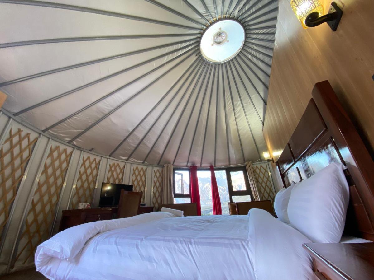 Apex Hotels And Resorts Hussaini Karimabad  Экстерьер фото
