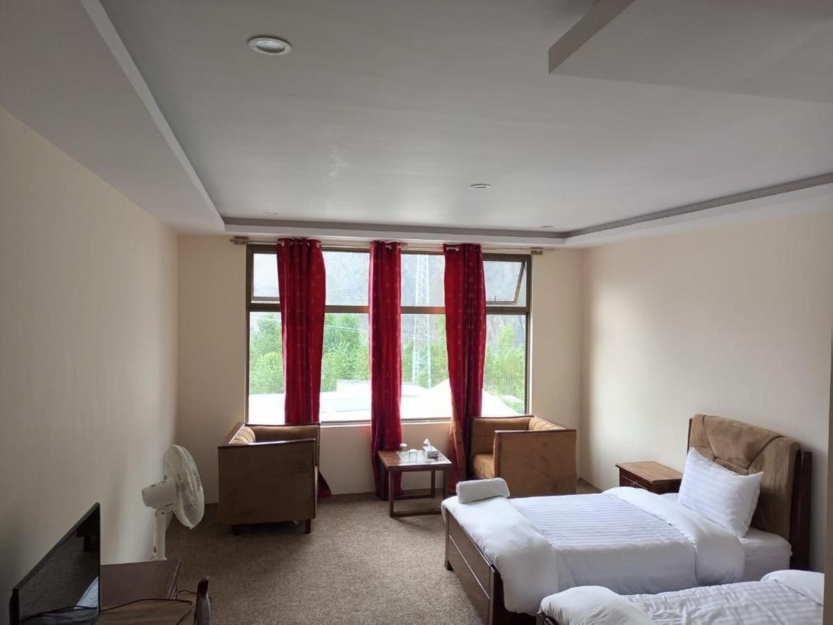 Apex Hotels And Resorts Hussaini Karimabad  Экстерьер фото