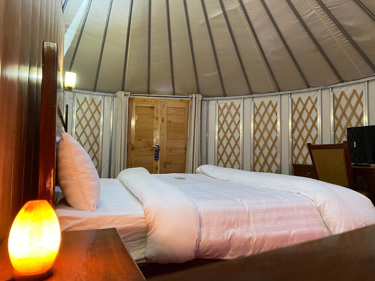 Apex Hotels And Resorts Hussaini Karimabad  Экстерьер фото
