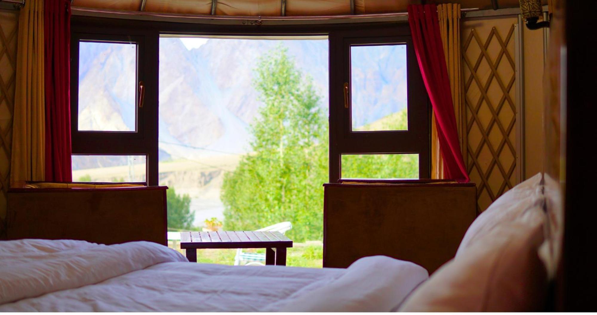Apex Hotels And Resorts Hussaini Karimabad  Экстерьер фото