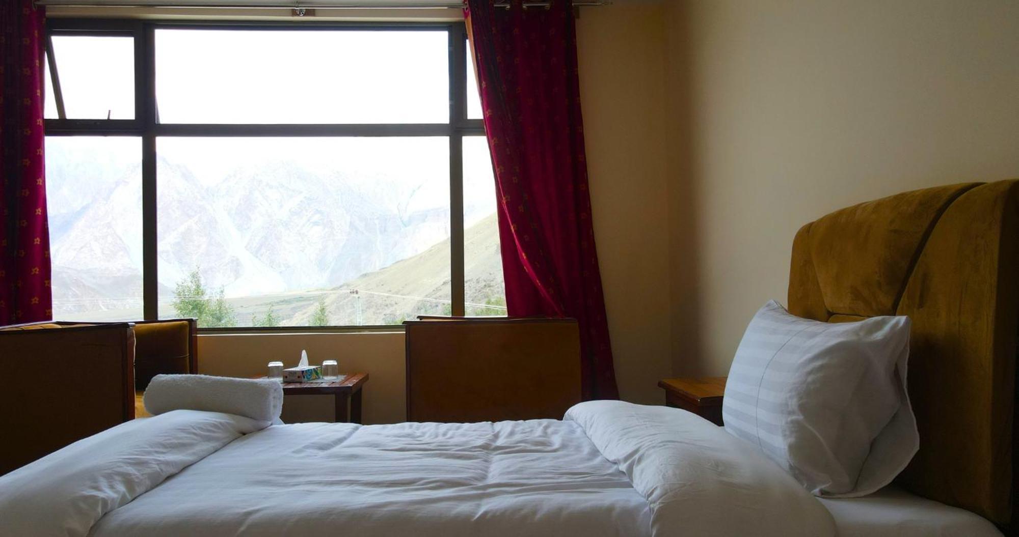 Apex Hotels And Resorts Hussaini Karimabad  Экстерьер фото