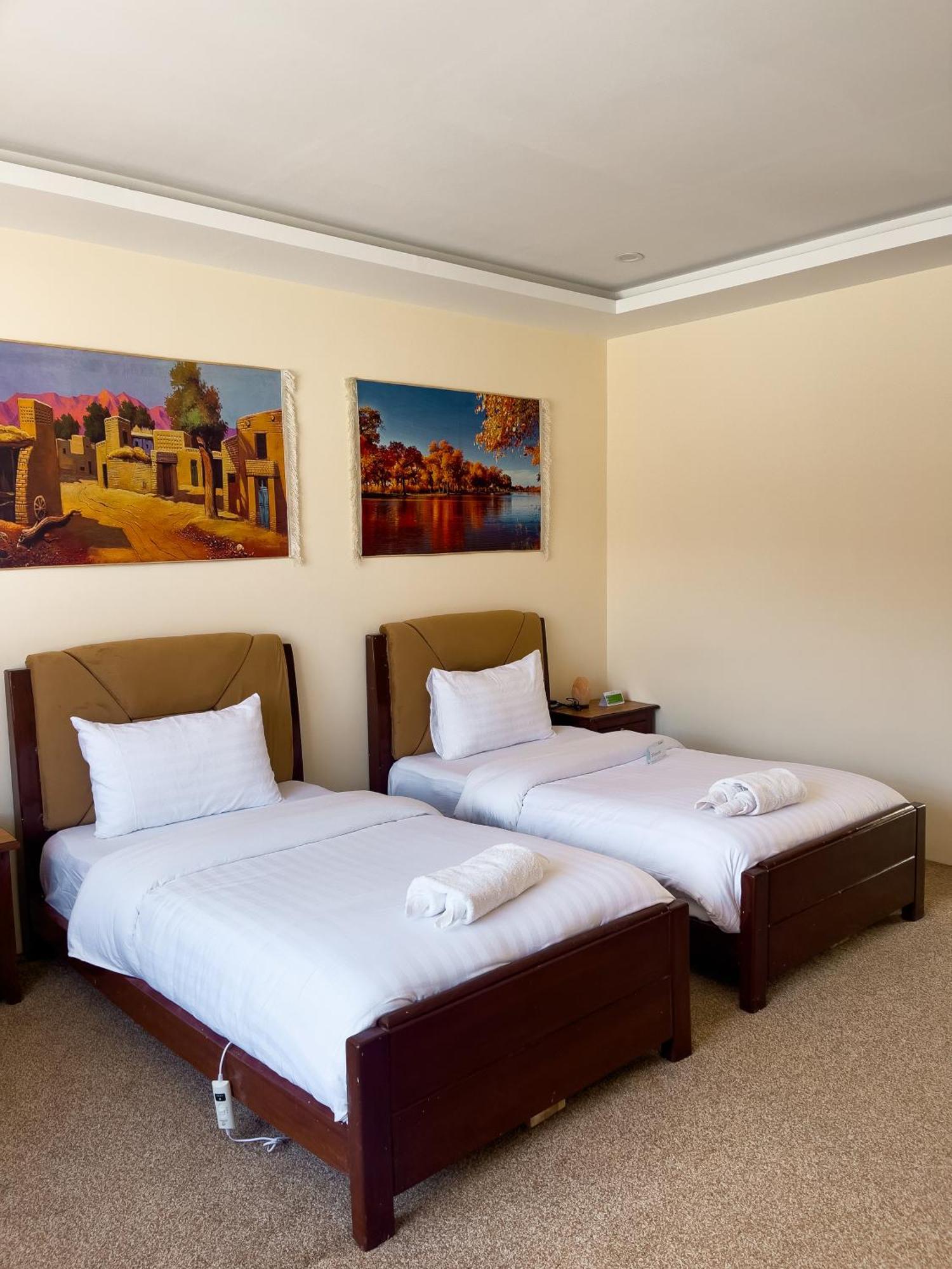 Apex Hotels And Resorts Hussaini Karimabad  Экстерьер фото