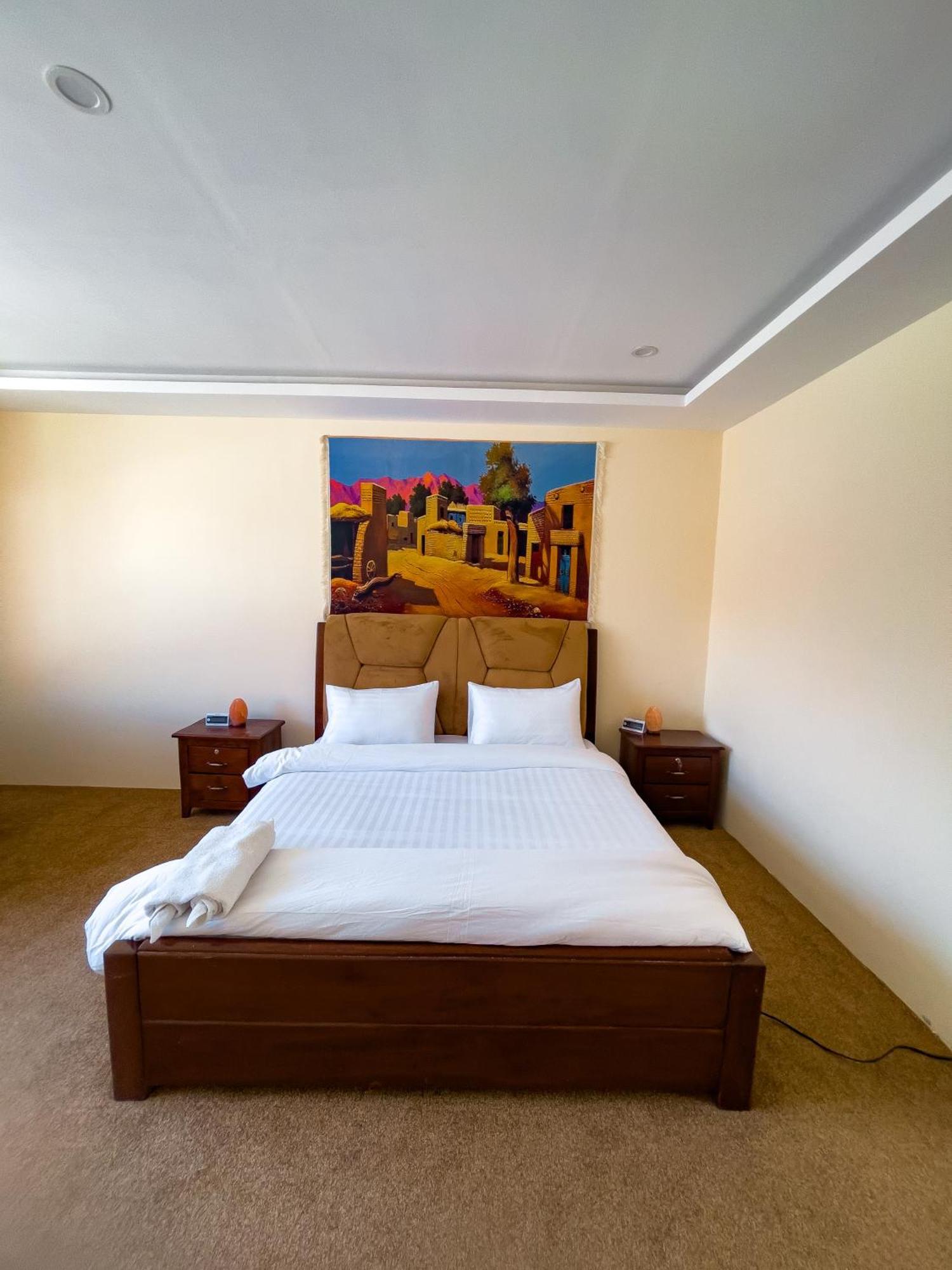 Apex Hotels And Resorts Hussaini Karimabad  Экстерьер фото